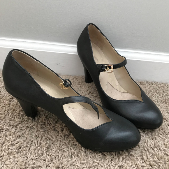 naturalizer mary jane pumps